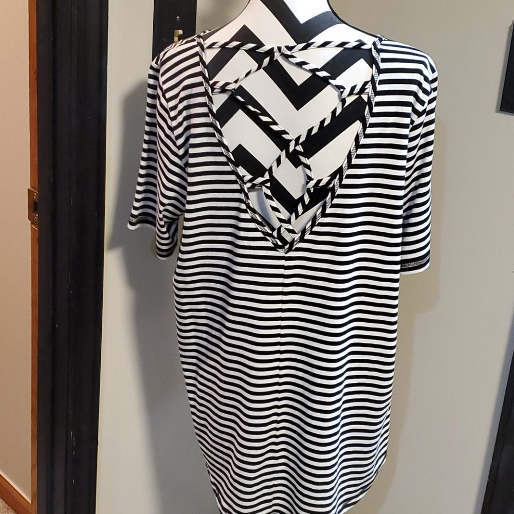 Tunic - Picture 3 of 5